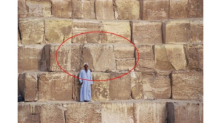pyramids of giza location | inside the pyramids of egypt pictures | the great pyramid 8 sides